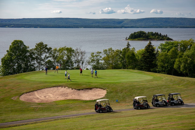 Golden Lake Estates Ltd. - Immobilien in Kanada