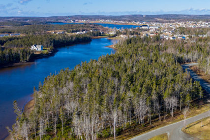 Golden Lake Estates Ltd. - Immobilien in Kanada