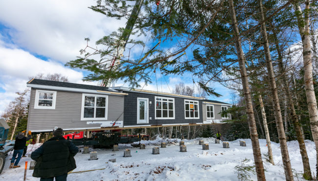 Mobile Home Anlieferung auf Cape Breton Island