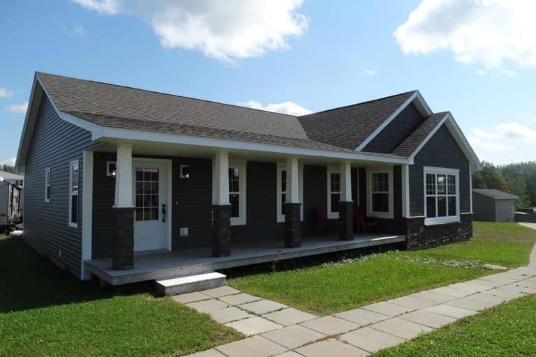 Bungalow in der Modular Home Bauweise mit 3 Schlafzimmer und 2 Bädern