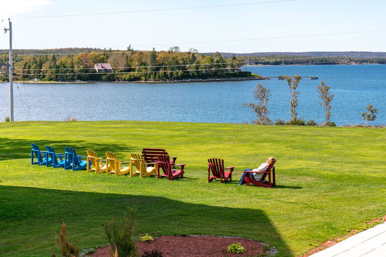 Die 4 Grundstücke der West Bay Hills “Deer Tracks” Erschließung gehören zu unserer allseits beliebten und bekannten West Bay Hills Erschließung. Sie haben einen sehr schönen rechteckigen Zuschnitt und die beiden Grundstücke Lot 30 und Lot 47-48 gehören mit rd. 15.400 Quadratmetern bzw. 21.060 Quadratmetern zu den größten Grundstücken in dieser Erschließung.