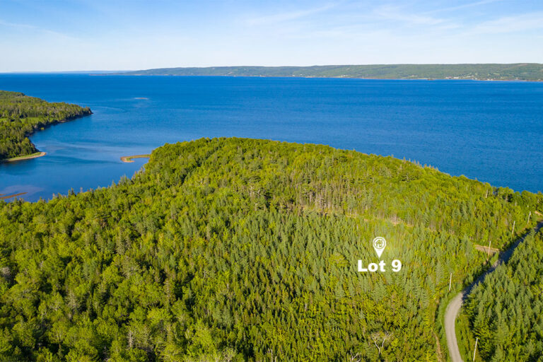 Lot 9 in unserer Sunrise Estates Erschließung - nur 1 Minute bis zum See