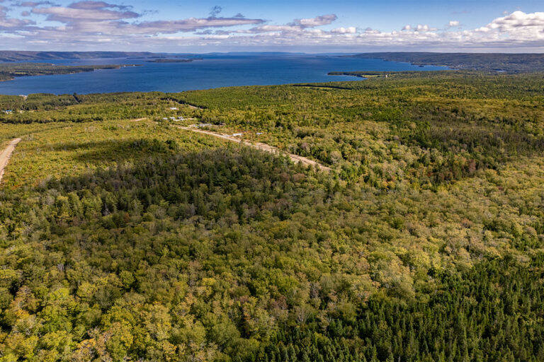 86.000qm Abenteuer-Grundstück für alle Natur-Liebhaber