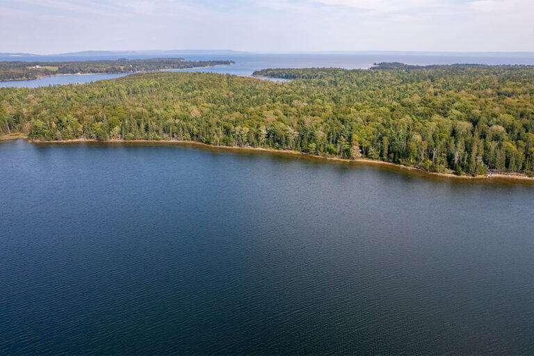 Wassergrundstück mit eigenem Ufer in Kanada, Cape Breton Island