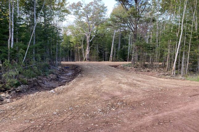 Die Vorbereitung eines Grundstück für den Bau eines Hauses in Cape Breton Island, Kanada
