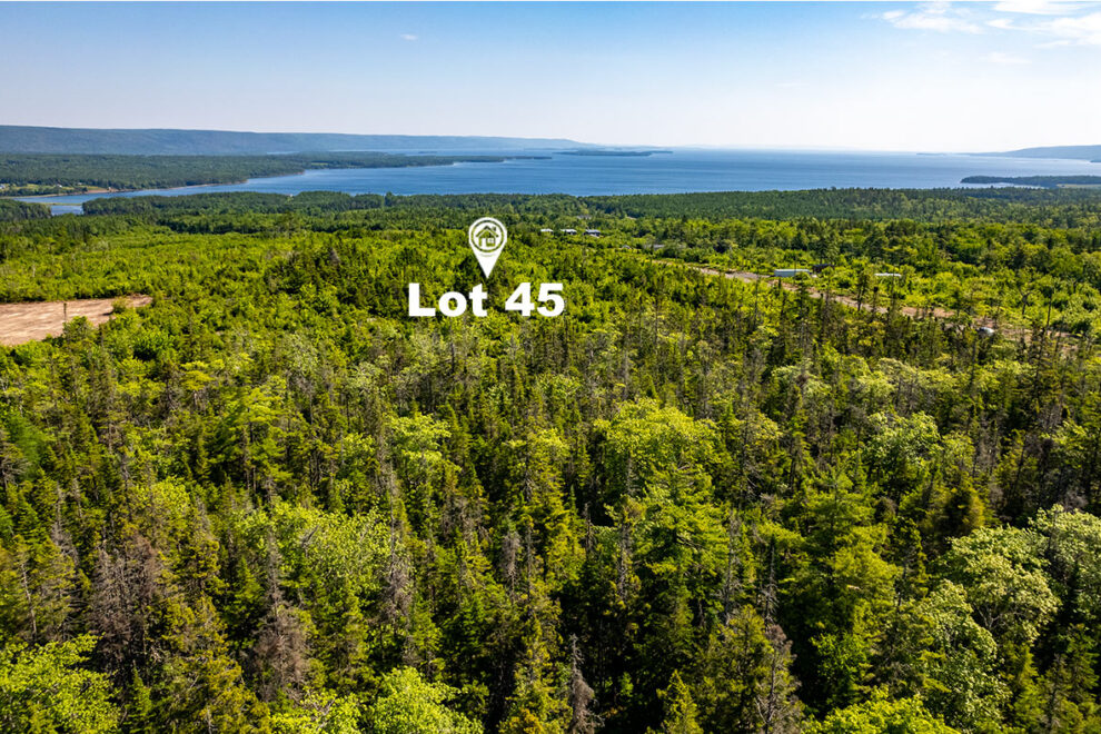 Traumhaftes Grundstück mit Wasserblick in Kanada – 9.860 m² Natur pur